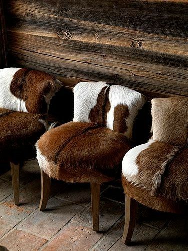 Western Winter Decor, Fur Chairs, Cowhide Chairs, Cow Prints, Swiss Ski, Cowhide Furniture, Cabin Rustic, Chalet Interior, Chalet Design