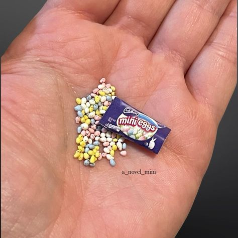 Lemon Miniatures, Mini Eggs, March 19, Mini Foods, Barbie And Ken, Miniature Food, Clay Art, Dollhouse Miniatures, Polymer Clay