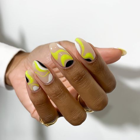 Nails For Dark Skin, Nail Color Designs, Nail Makeover, Short Almond Shaped Nails, Natural Nails Manicure, Overlay Nails, Toe Polish, Nail Time, Nail Ring