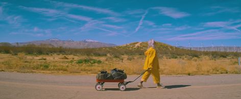 🌹 Billie Eilish Vídeos, Monkey 3, Edit Music, Mood Songs, Yellow Aesthetic, View Video, Kinds Of Music, Ed Sheeran, Cardi B