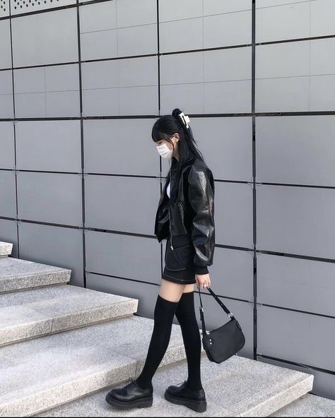 acubi fashion - pqrsh Korean Grunge Outfits, Black Korean Outfit, Black Outfit Korean, Korean Black Outfit, Black Outfit Grunge, Acubi Fashion, Fashion Korean, Korean Street Fashion, Korean Outfits