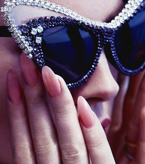 Lana Del Rey Nails, Ray Ban Sunglasses Sale, The Bling Ring, Cheap Ray Bans, Cat Eyes, Her Eyes, Steam Punk, Mode Vintage, Ray Ban Sunglasses