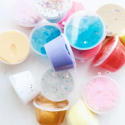 12 Fun-Filled Party Favor Ideas for Kids Slime Packaging, Party Favor Ideas For Kids, Slime Package, Cotton Candy Slime, Cheap Slime, Easter Basket Gifts, Banana Coffee Cakes, Party Favor Ideas, Basket Gifts