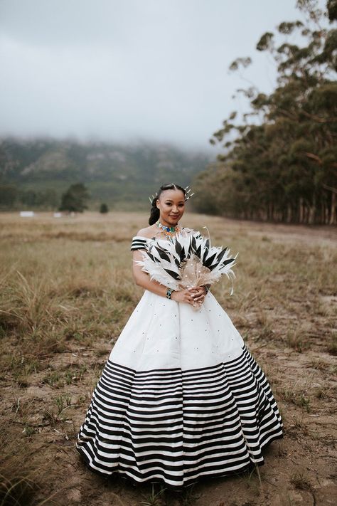 Xhosa bride umbhaco Xhosa Wedding Dresses, Xhosa Traditional Wedding, Xhosa Traditional Wedding Dresses, Xhosa Bride, Zulu Traditional Wedding Dresses, Xhosa Wedding, Xhosa Traditional Attire, Xhosa Attire, South African Traditional Dresses