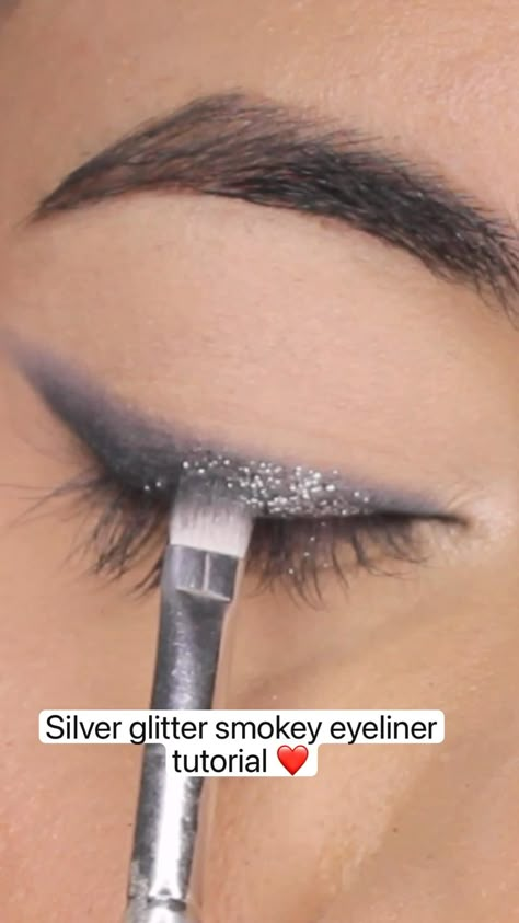 Grey Smokey Eye Makeup Step By Step, Wedding Makeup Glam Glitter, Makeup Look For Grey Dress, Grey And Silver Eyeshadow, Smokey Eye Silver Glitter, Eye Makeup With Grey Dress, Black Smoky Glitter Eye Makeup, Grey Eyeliner Looks, Silver Glitter Eye Makeup Tutorial