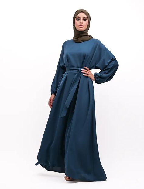 Abaya Online, Teal Outfits, Abaya Kimono, Open Abaya, Hijab Caps, Outfit Hijab, Hijabi Girl, Petrol Blue, Dark Teal