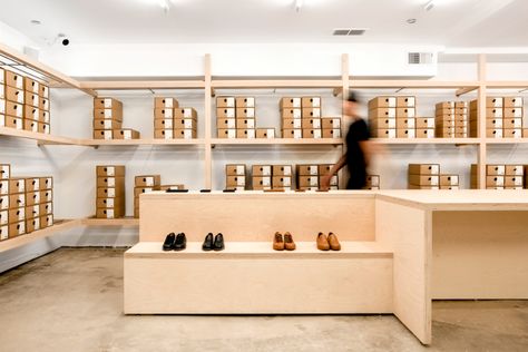 Jordana Maisie stacks cardboard shoe boxes around Feit's San Francisco store Dispensary Design, Lake Cumberland, New York Neighborhoods, Shoe Store Design, Wooden Partitions, Project Architecture, Concept Shop, Spatial Design, Linear Lighting