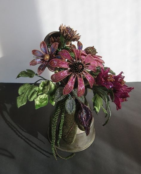 Beaded Flower Bouquet, Beaded Vase, French Beading, Beaded Bouquet, Bead Flowers, Beaded Flowers Patterns, French Beaded Flowers, Beaded Art, Nothing But Flowers