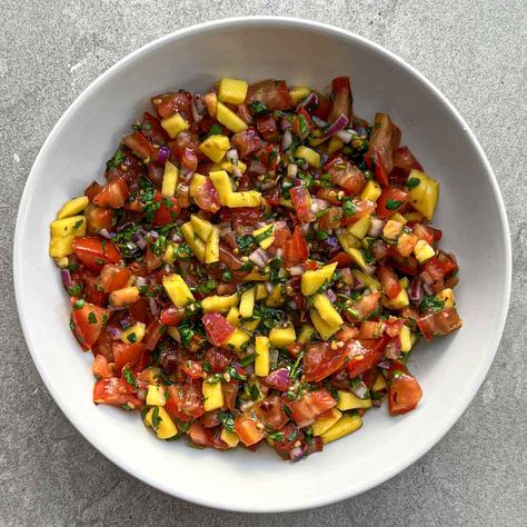 Spicy Mango Salsa - Zena's Kitchen Ceviche With Mango, Salsa Salmon, Salmon Ceviche, Salmon With Mango, Salsa Salsa, Mango Avocado Salsa, Mango Avocado, Sesame Noodles, Food Vegetarian