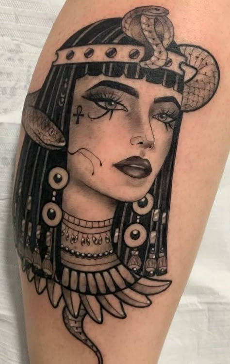 Tattoo Cleopatra, Egyptian Queen Tattoos, Cleopatra Tattoo, Egypt Tattoo Design, Nefertiti Tattoo, Tattoo 2023, Green Tattoos, Egypt Tattoo, Realistic Portrait