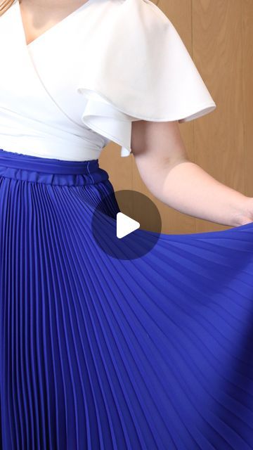 The Stitchery on Instagram: "Eeep look at the swoosh on these babies! George from Tom’s Son’s International Pleating reached out to me about a collaboration, and I’m so glad he did - I had never tried making this style of pleat before, or making a skirt out of fabric that has been so gorgeously pleated. It was a fun project all around! - Both skirts are self drafted and handmade, the black one with hand done organic side pleats and the blue one with accordion sunburst pleats done by Tom’s Son��’s International Pleating." Making A Skirt, How To Make Skirt, Black Pleated Skirt, Pleated Fabric, A Skirt, Pleated Skirt, Look At, Sewing, Skirt