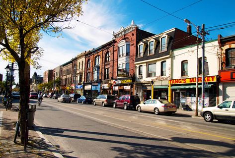 How Toronto neighbourhoods got their names Condo Style, Canada Aesthetic, Toronto Pictures, Toronto Images, Toronto Neighbourhoods, Toronto Street, Toronto Photography, Window Designs, Canada Toronto