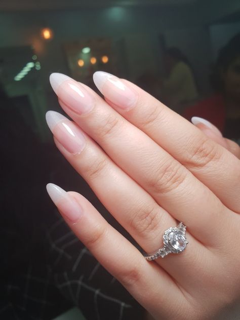 Almond Nails French, Clear Acrylic Nails, Nails Almond, Oval Nails, Neutral Nails, Dipped Nails, Manicure Y Pedicure, Pretty Acrylic Nails, Powder Nails