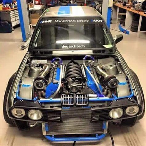 E30 Bmw, E36 Coupe, Carros Bmw, Bmw E30 M3, Bmw Classic Cars, Dirty Thirty, Bmw Classic, Cars Vintage, Engine Bay