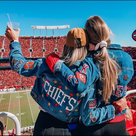 Sports Jean Jacket, Sports Jean Jacket Diy, Diy Game Day Outfit, Game Day Jacket, Painted Jean Jacket School Spirit, College Jean Jacket, Sports Team Jean Jacket Diy, Bengals Jean Jacket, Chiefs Jean Jacket Painted