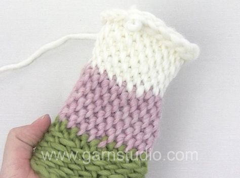 Bosnian Crochet, Crochet Clips, Slip Stitches, Slip Stitch Crochet, Easy Crochet Projects, Crochet Mittens, Stitch Crochet, Crochet Videos Tutorials, Crochet Stitches Patterns