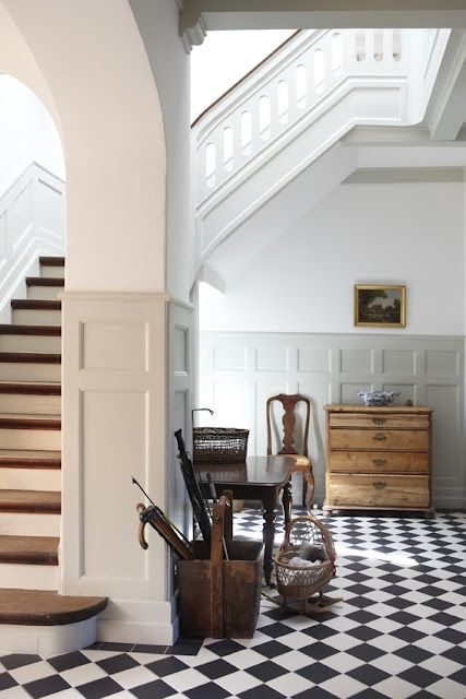 Gorgeous paneled wall. Perhaps, a remodel idea for the breezeway? Black And White Checkered Floor, Checkered Floor, Checkerboard Floor, Revere Pewter, Oak Kitchen, White Floors, Design Del Prodotto, Polished Concrete, Entry Way