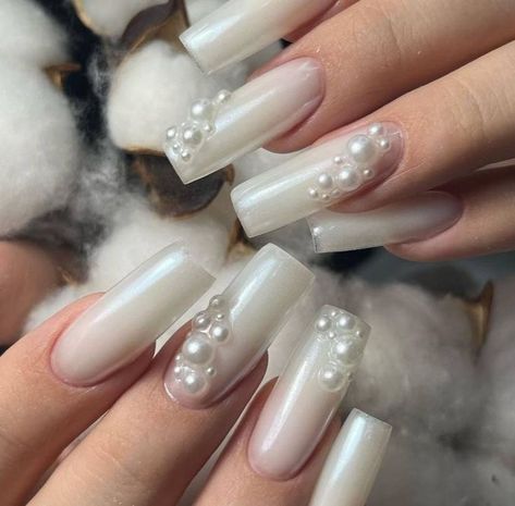 White Nails With Pearls, White Pearl Nails, Pearl White Nails, September Nails, Pointed Nails, Glow Nails, Really Cute Nails, Long Acrylic Nails Coffin, Pearl Nails