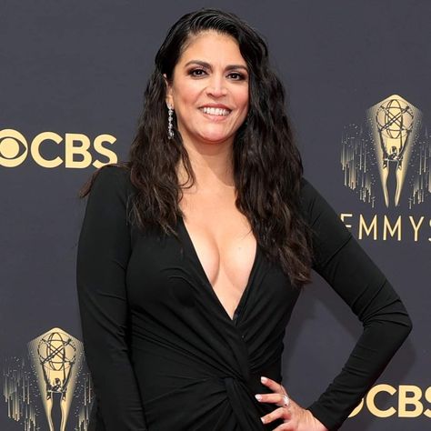 Cecily Strong Cecily Strong Snl, Cecily Strong, Woman Images, Funny Comedians, Funny Sketches, Until The Very End, Pic Beautiful, The Comedian, Night Live