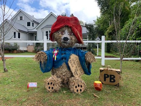 Paddington Scarecrow, Scarecrow Festival Ideas, Scarecrow Competition, Scarecrow Contest, Scarecrow Character, Scarecrow Ideas, Scarecrow Festival, Tamborine Mountain, Gallery Cafe