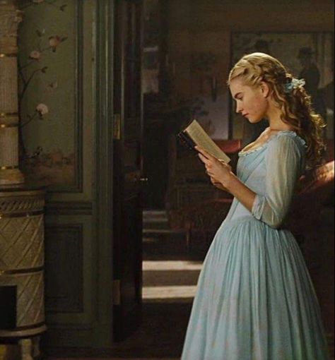 Cinderella Live Action, Cinderella Aesthetic, Cinderella Movie, Cinderella 2015, Royal Core, Have Courage And Be Kind, Lily James, Princess Aesthetic, Woman Reading