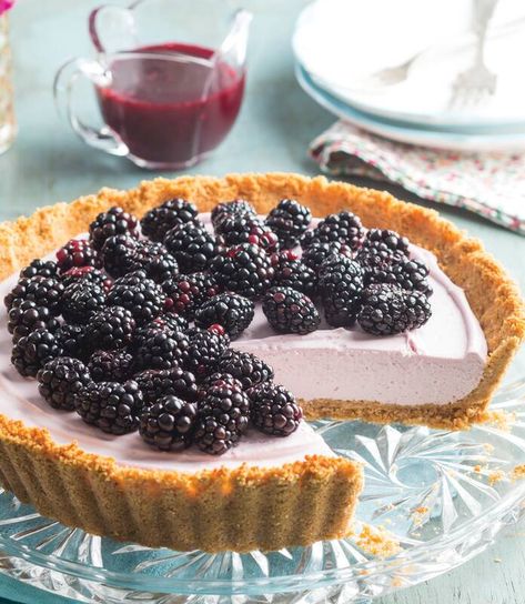 Blackberry Pie, Delicious Clean Eating, Cream Pie Recipes, Southern Lady, Clean Eating Snacks, Graham Crackers, Pie Recipes, Just Desserts, Custard