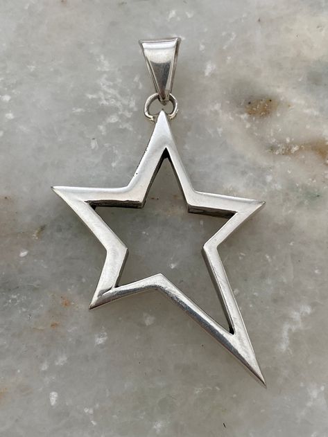 Mugler star || star necklace || star pendant || rockstar girlfriend Rockstar Girlfriend Accessories, Mugler Necklace, Mugler Jewelry, Rockstar Accessories, Rockstar Necklace, Mugler Star, Rockstar Jewelry, Rockstar Girlfriend, Girlfriend Jewelry