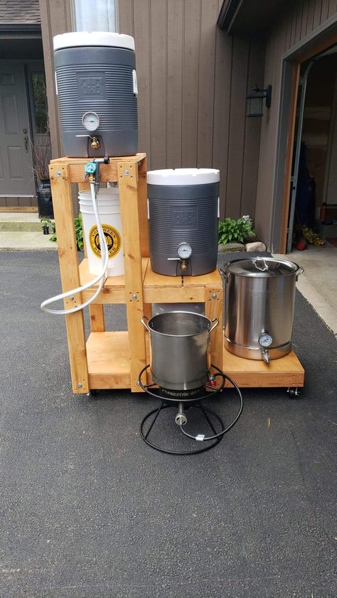 Home Brew Setup, Home Brewing Setup, Garage Brewery, Beer Brewing Process, Brew Stand, Homebrew Setup, Brewery Equipment, Beer Brewing Equipment, Beer Kit