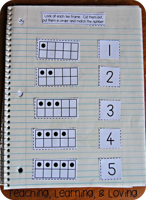 Teaching, Learning, & Loving: Interactive Math Journals for Pre-K Interactive Notebooks High School, Counting Hands, Math Journals Kindergarten, Interactive Math Journals, Preschool Journals, Interactive Journal, Interactive Journals, Math Notebook, Math Journal