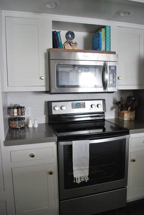 Open shelf above the microwave for cook books! Kitchen Cabinet Shelves, Microwave Shelf, Small Cottage Kitchen, Microwave In Kitchen, Open Cabinets, Kitchen Redo, Open Shelf, Kitchen Cabinet Design, Kitchen Remodel Idea