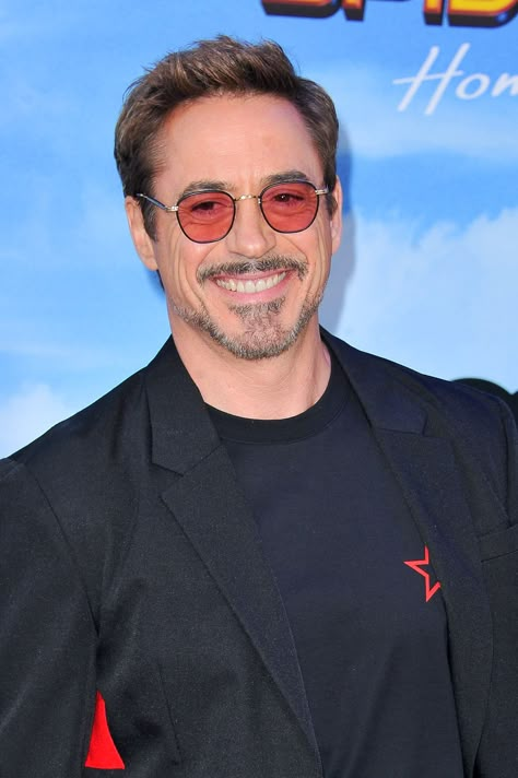 Robert Downey Jr. as Doctor Dolittle Burned Hand Pic, Tony Stark Quotes, Stark Quote, Luke Bryan Pictures, Hospital Room Snapchat Stories, Holmes Movie, Dr Dolittle, Female Celebrity Crush, Robert Downey Jr Iron Man