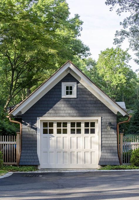 Craftsman Style Shed, Shed With Double Doors, New England Garage, Garage Houses, Unique Garage Doors, Detached Garage Designs, Side Garage, Cottage Getaway, Garage Construction