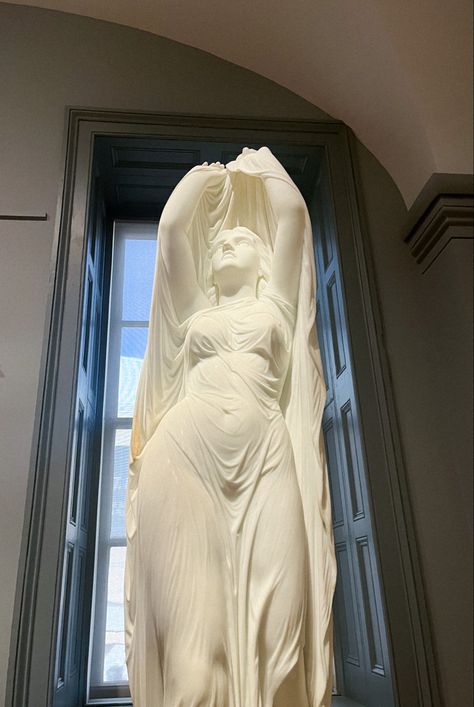 statue art louvre paris washington dc beautiful wet statue Classic Sculpture, Greek Statues, Rennaissance Art, Greek Sculpture, Romantic Art, Ethereal Art, Classical Art, Old Art, Aphrodite