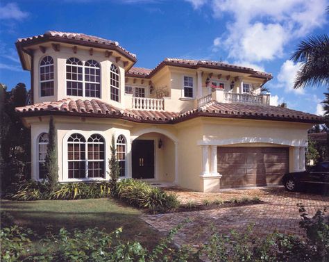 Beautiful Spanish home plan with 1 and 2 story lanai's off back.  4224 Square Feet, 5 Bedroom, 3 1/2 Bath.  Plan # 611050. Mediterranean Homes Exterior, Florida House Plans, Mediterranean Exterior, Mediterranean Mansion, Mediterranean Style House, Mediterranean House Plan, Mediterranean Style House Plans, Mediterranean House Plans, Mediterranean Architecture