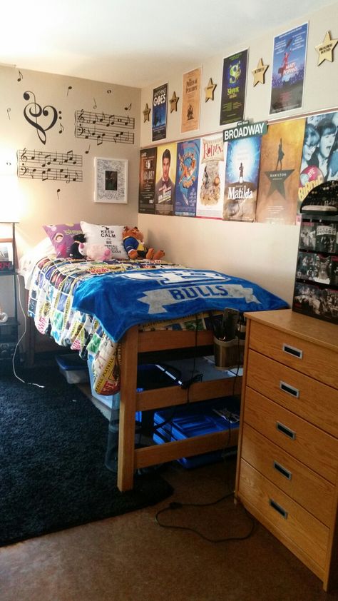 My musical theatre dorm room Musical Theatre Themed Bedroom, Musical Themed Bedroom, Dorm Room Music Theme, Musical Theater Room Decor, Theatre Bedroom Aesthetic, Musical Theatre Room Decor, Theatre Themed Bedroom, Music Dorm Room Ideas, Musical Theatre Aesthetic Room