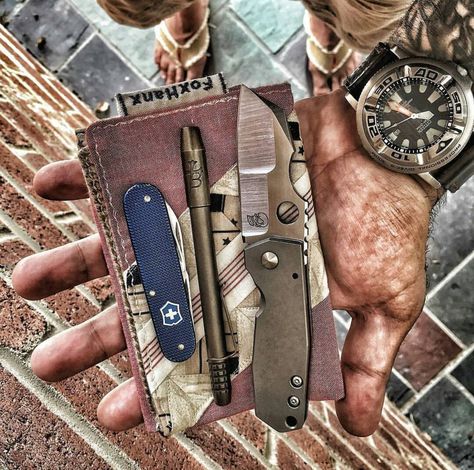 www.pinterest.com/1895gunner/ | Pocket Dump Edc Carry, Cool Pocket Knives, Edc Gadgets, Edc Bag, Everyday Carry Edc, Edc Tactical, Belt Holder, Pocket Dump, Edc Knife