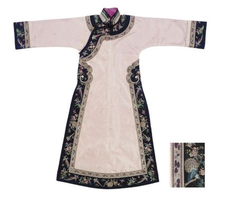 A MANCHU WOMAN'S PINK SILK INFORMAL ROBE, CHANGYI LATE QING DYNASTY Chinese Clothing, Qing Dynasty, Pink Silk, Collar And Cuff, Black Silk, Short Sleeve Dresses, Silk, Wardrobe, Pink