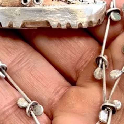 Nicole Ringgold on Instagram: "Most of you are probably aware that I am a self taught silversmith. I primarily learn through self challenges. My first ever challenge was to make 100 chains. I learned a ton about torch control and it was the beginning of my journey into fusing sterling silver. This paddle chain has always been one of my favorites. I will be including it and a few others in my upcoming book #thenewsilversmith 📖 Enjoy! #nicoleringgold #handfabricated" Fused Silver Jewelry, Metal Jewelry Making, Silver Smithing, Self Taught, Upcoming Books, Jewelry Creation, Metal Jewelry, The Beginning, Gold Rings