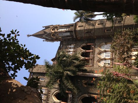 High Court, Churchgate, Mumbai #travel #travelphotography #instagram Churchgate Mumbai, Mumbai Travel, High Court, Snapchat Stories, Instagram Pictures, Barcelona Cathedral, Mumbai, Travel Photography, Snapchat