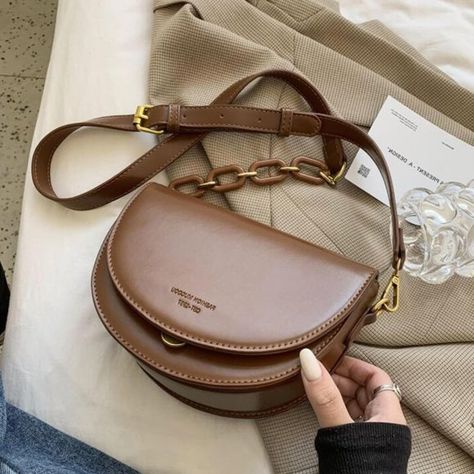 Brown Bag Cross Over Bags, Brown Crossbody Bag, Handbag Vintage, Brown Crossbody, Top Handle Handbags, 2021 Fashion, Designer Handbag, Brown Bags, Shoulder Messenger Bag