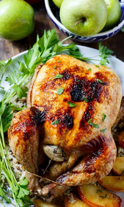 Apple Cider Basted Roasted Chicken Apple Cider Pork Chops, Slow Cooker Apple Cider, Roasting Chicken, Vinegar Chicken, Apple Cider Recipe, Slow Cooker Apples, Cornish Hens, Chicken Eating, Cider Recipe