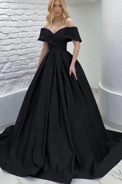 Formal Outfit For Teens, Beading Flowers, Matric Dress, Engagement Gown, Prom Dresses Off The Shoulder, Dresses Off The Shoulder, Casual Formal Dresses, High Fashion Dresses, Classy Prom Dresses