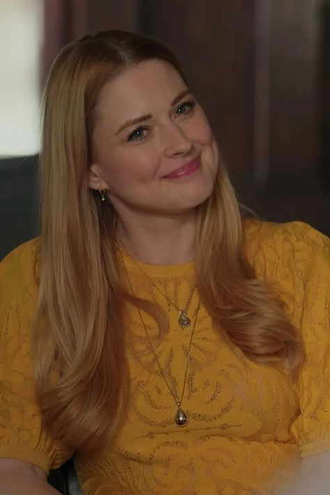 Netflix 'Virgin River' Season 5: Where to Get Mel Monroe's Outfits — Femestella River Outfit, Alexandra Breckenridge, Floral Puff Sleeve Top, Virgin River, Strawberry Blonde Hair Color, Olive Green Shorts, Strawberry Blonde Hair, Floral Tunic Tops, Color Inspo