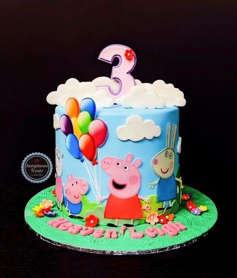 Peppa Pig And Friends Cake, Peppa Pig 1st Birthday Cake, Peppa Pig Birthday Cake For Boys, Pepper Pig Birthday Cake, Pepa Pig Cake Ideas, Peppa Pig Cake Ideas, Peppa Pig Friends, Christening Cake Girls, Peppa Pig Birthday Party Decorations