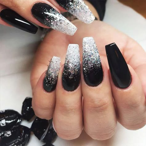 Black And White Nails, Black Nails With Glitter, Nails With Glitter, Black Coffin Nails, Black Nail Designs, Super Nails, Black Nail, Trendy Nail Design, Get Nails