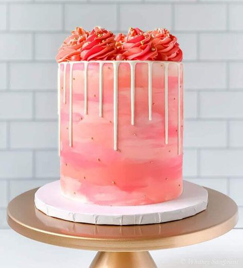 50 Coral Cake Design (Cake Idea) - March 2020 Coral Cake Ideas, 40th Birthday Cake For Women, Coral Cake, Pink Sprinkles, Colorful Inspiration, Rose Gold And Gold, Cool Cake Designs, Watercolor Cake, 40th Birthday Cakes