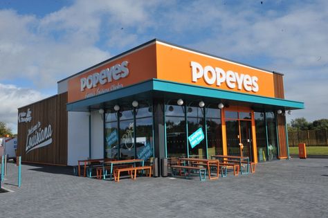 IT’S bringing New Orleans to Barrhead with its world famous burger. Popeyes, the Louisiana chicken legends, is set to open its first Scottish store in a matter of days. The new restaurant will open to the public at 11am on Monday. But before then the Scottish Sun managed to get a sneak peek inside their […] Popeyes Restaurant, Popeyes Menu, Canada Restaurants, Firehouse Subs, Juice Menu, Glasgow City Centre, Toronto Restaurants, Glasgow City, Asian Restaurants