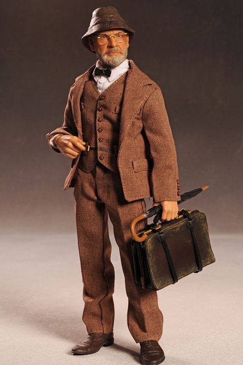 sean connery  in Indiana Jones Celebrity Barbie Dolls, Henry Jones, Celebrity Dolls, Realistic Dolls, Male Doll, Sean Connery, Sideshow Collectibles, Tiny Dolls, Doll Repaint