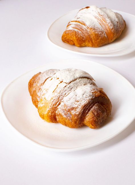 Croissant Dough vs Puff Pastry: What's the Difference? | The Berry Baker Puff Pastry Croissant, Croissant Dough, Culinary Cooking, Croissant Recipe, Sweet Dough, Frozen Puff Pastry, Bakery Bread, Breakfast Items, Bread Dough