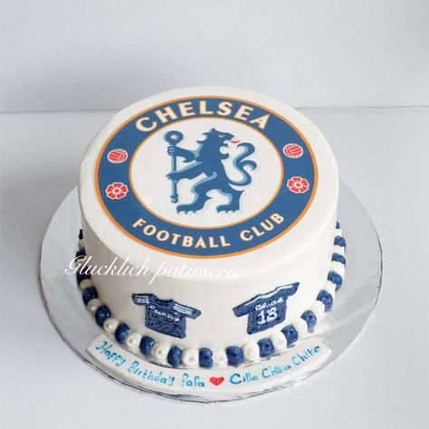 Chelsea football club cake Chelsea Cake Ideas, Cake Ideas Buttercream, Bento Cake, Chelsea Football Club, Chelsea Football, Cakes For Men, 21st Birthday, Custom Cakes, Cake Ideas